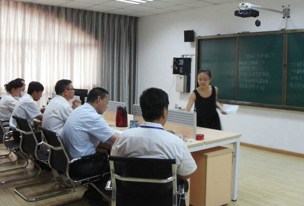 江苏省在小学教师招聘中中学教师资格证是否更吃香？